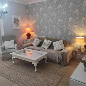 Fantástico Piso De 3 Cerca Del Metro Apartamento Getxo